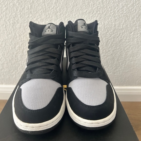 Air Jordan 1 Retro High GG “Wolf Grey/White-Black” -Size 5Y -Excellent Condition - Picture 4 of 12